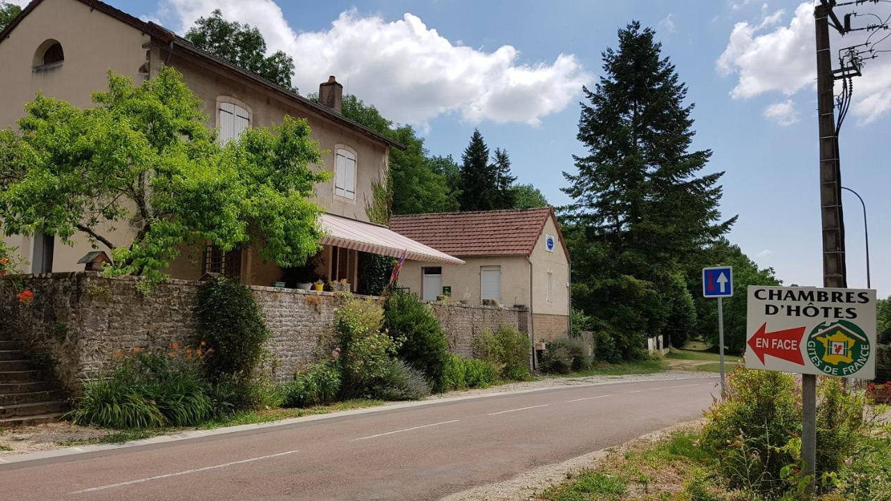 Saint-Sernin-du-Plain La Providence, Chambres D'Hotes מראה חיצוני תמונה